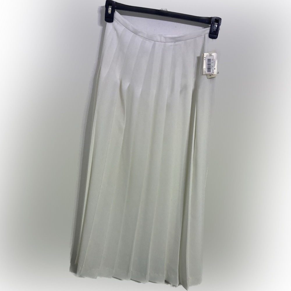 Pleated Midi Skirt in Off-White
